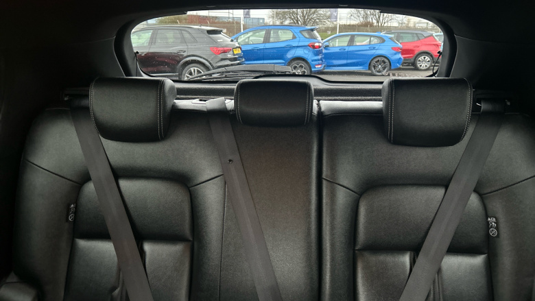 Nissan Juke 1.0 DiG-T 114 Tekna 5dr Petrol Hatchback